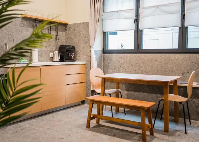 Modern Living In Friedrichshain ברלין